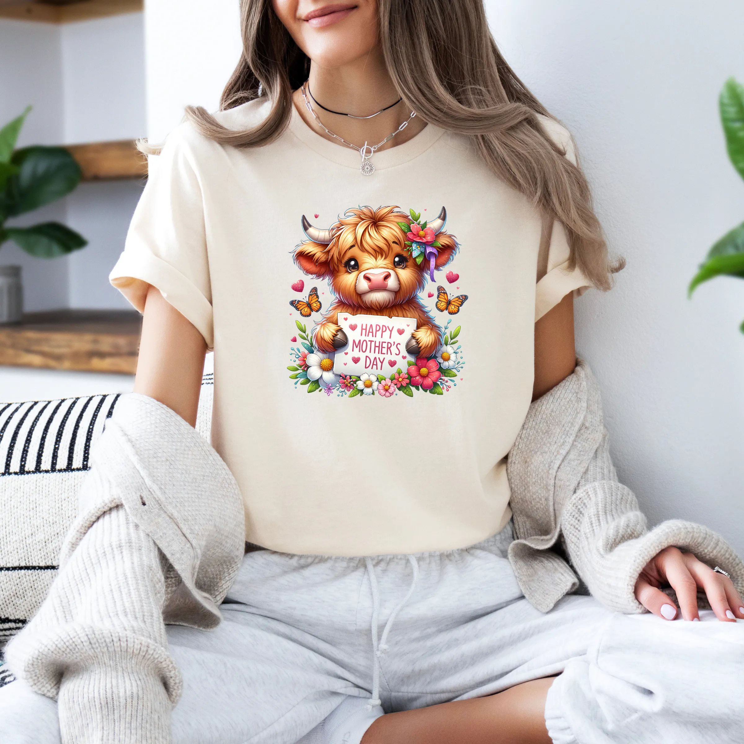 Women's Highland Cow Floral Mother's Day T-Shirt - Cream Color